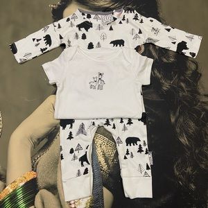 Bodysuits.Size- 0-12 Months